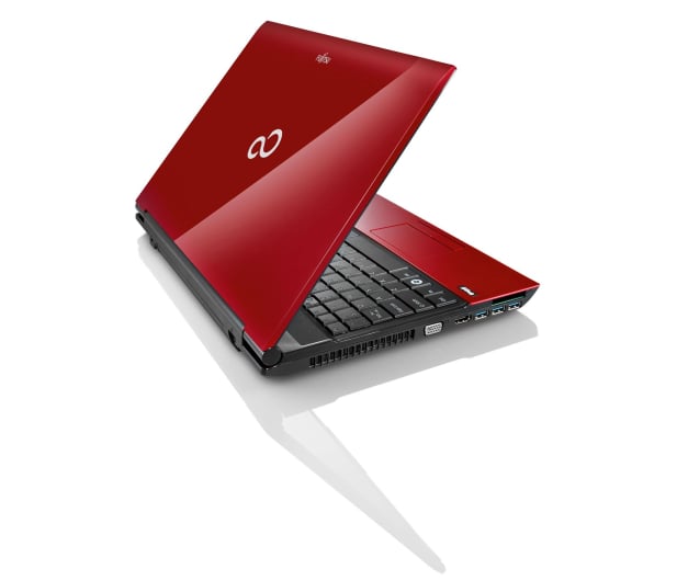Fujitsu AH532 i3-2328M/4GB/500/DVD-RW czerwony - 118726 - zdjęcie